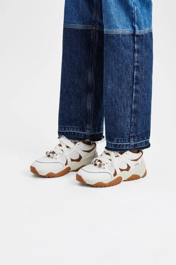 Catfish Lo White Camel Axel Arigato