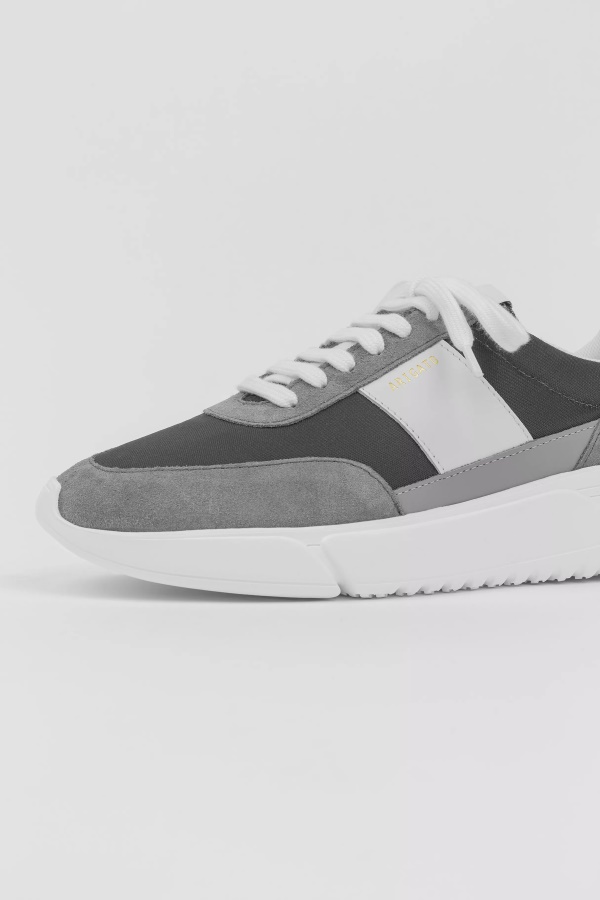 Genesis Vintage Runner Axel Arigato Black White