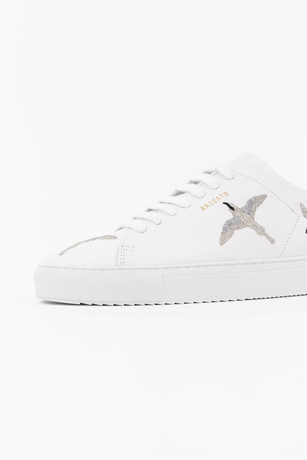 Clean 90 Bee Birds White Silver Axel Arigato