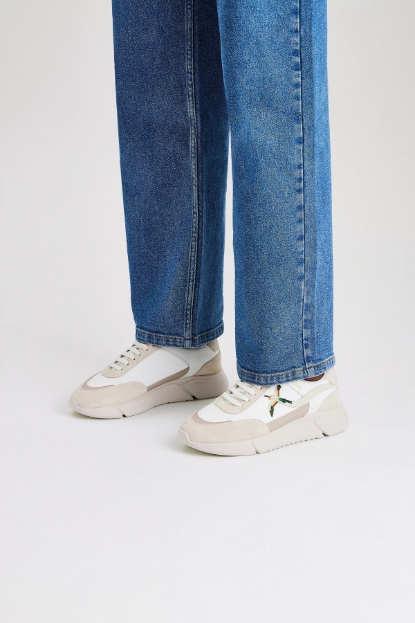 Genesis Stripe Bee Bird Axel Arigato White Beige