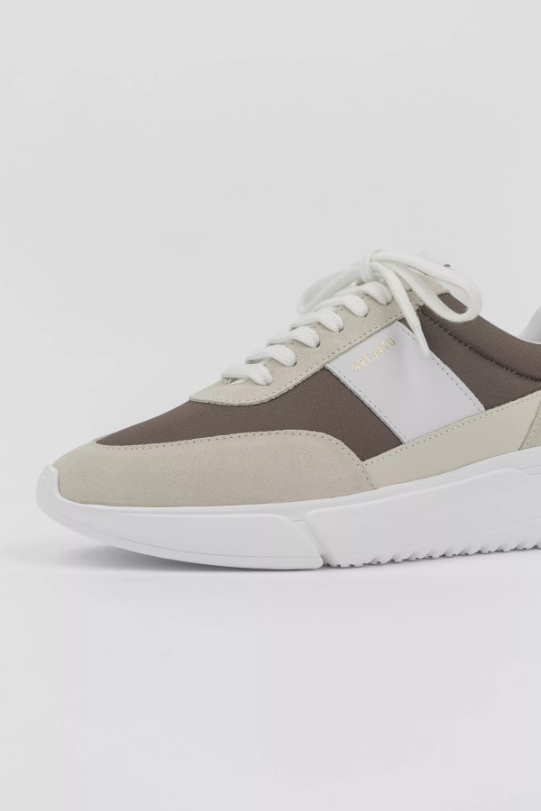 Axel Arigato Genesis Vintage Runner Brown White