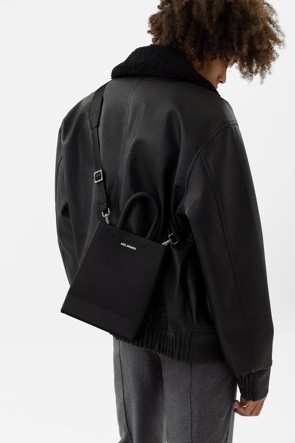 Shopping Bag Mini Black Axel Arigato