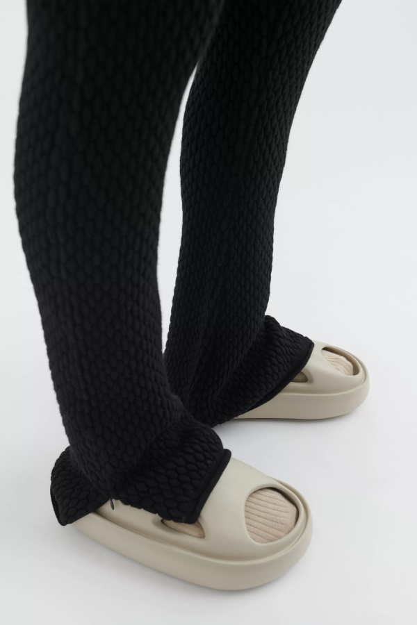 Sense Flare Pants Black Axel Arigato