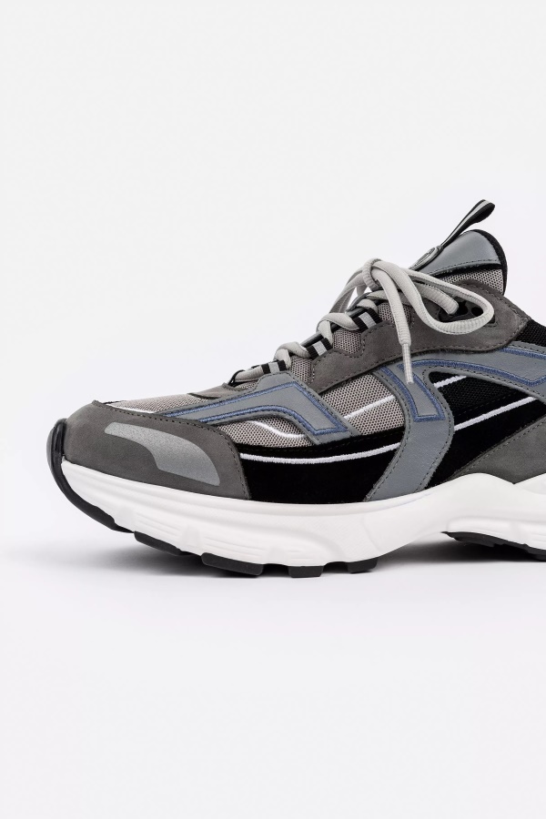 Marathon R-Trail Dark Grey Axel Arigato