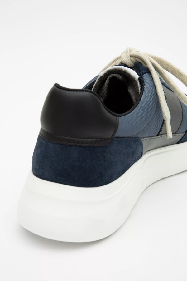 Genesis Vintage Runner Axel Arigato Navy
