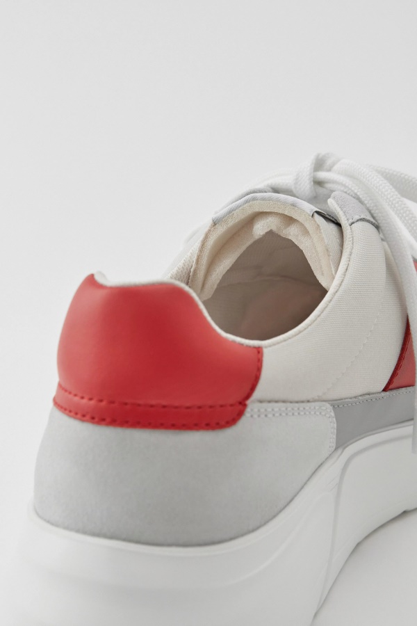 Axel Arigato Cremino Red Genesis Vintage Runner