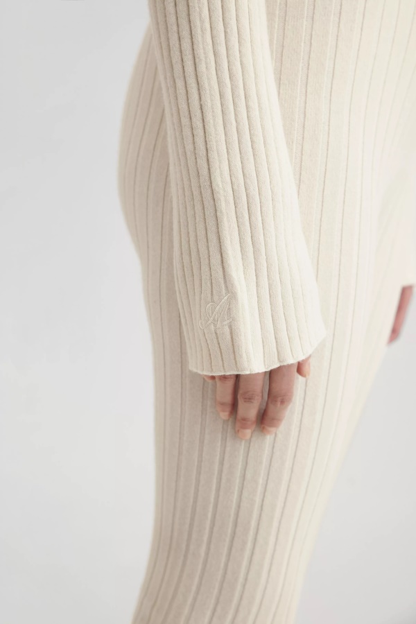 Signature Flare Pants Ecru Axel Arigato